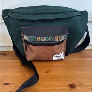 Herschel Supply Company Green and Brown Belt Bag with Adjustable Straps
